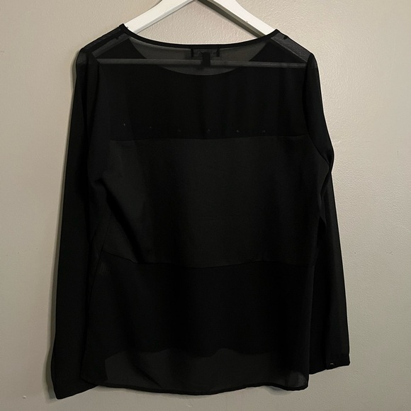 Lot of 6 Women’s Blouse Top Shirts Pink Blue Black size Small - Picture 13 of 15